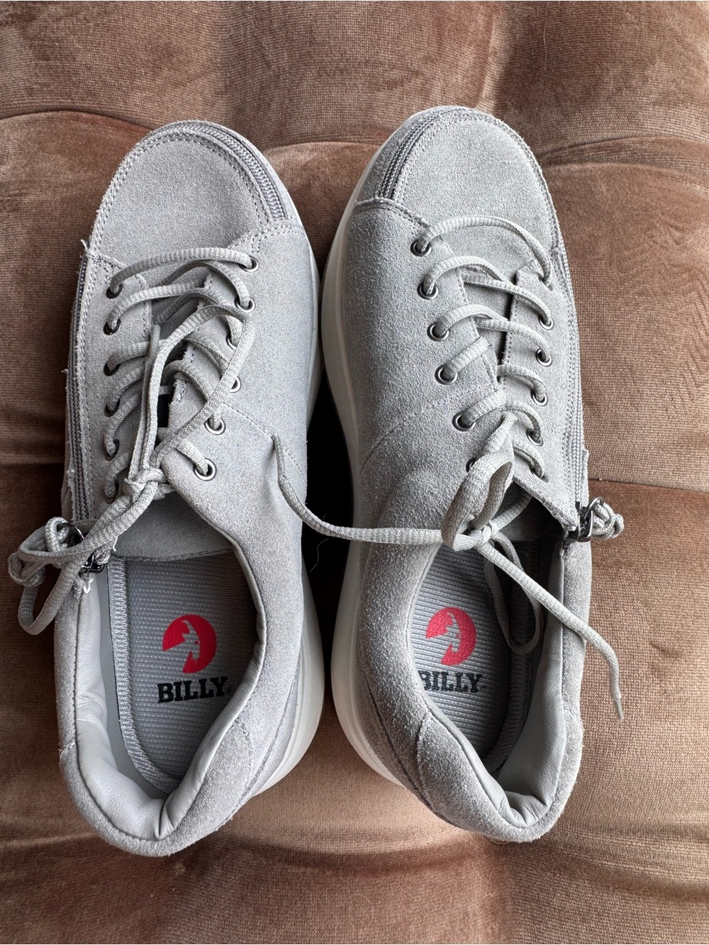 BILLY Comfort Low Gray Suede Side-Zip Sneakers - Size 9W